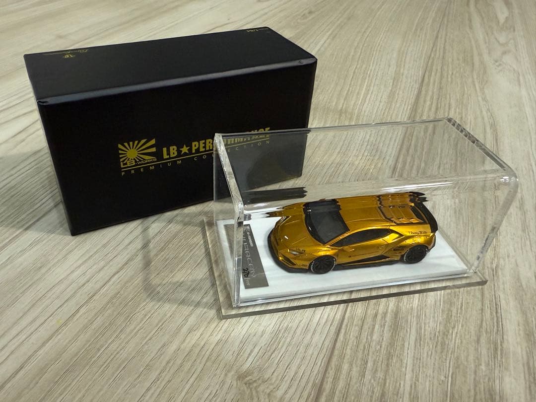 ONEMODEL LB★ Lamborghini Huracan ゴールド