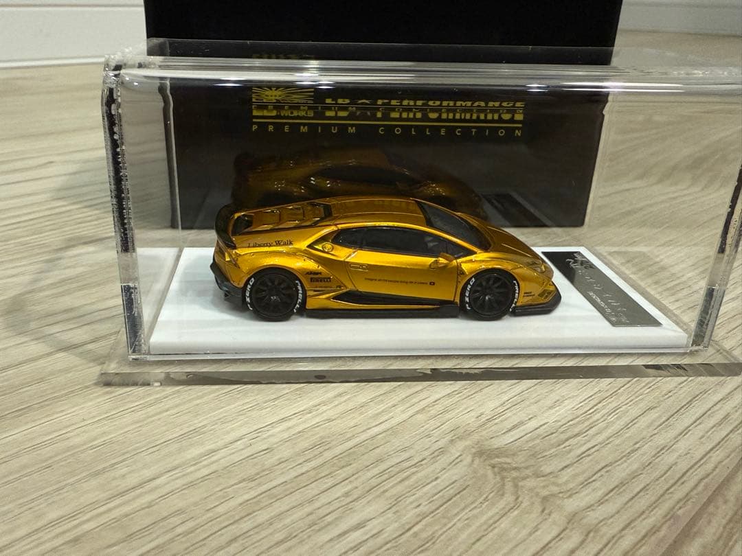 ONEMODEL LB★ Lamborghini Huracan ゴールド