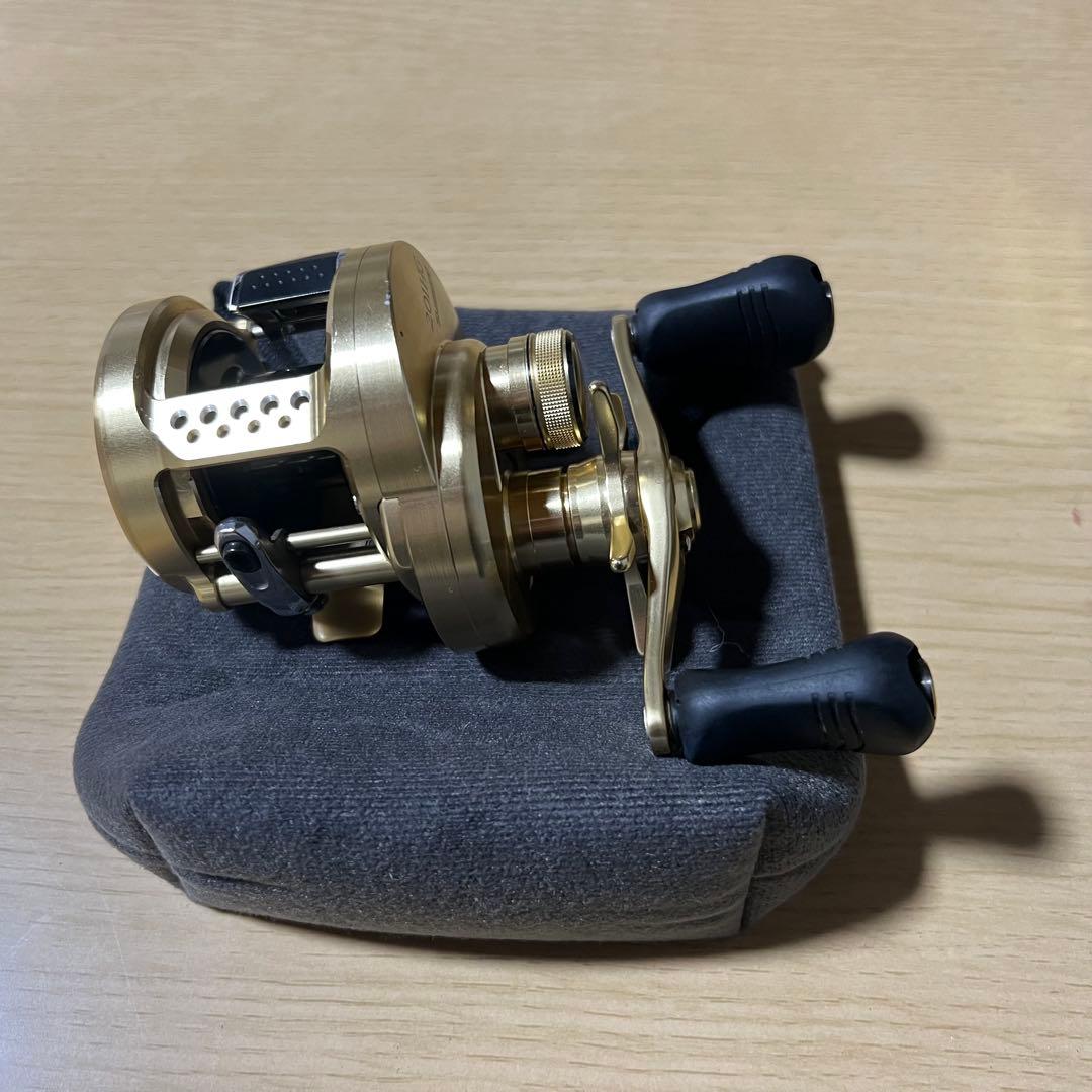 【美品】SHIMANO 15CALCUTTA CONQUEST 201HG
