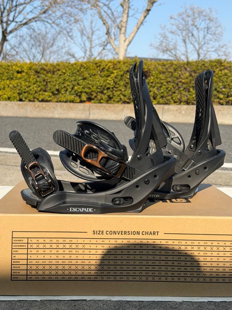 BURTON ESCAPADE EST M バートン エスカペード 半日のみ使用