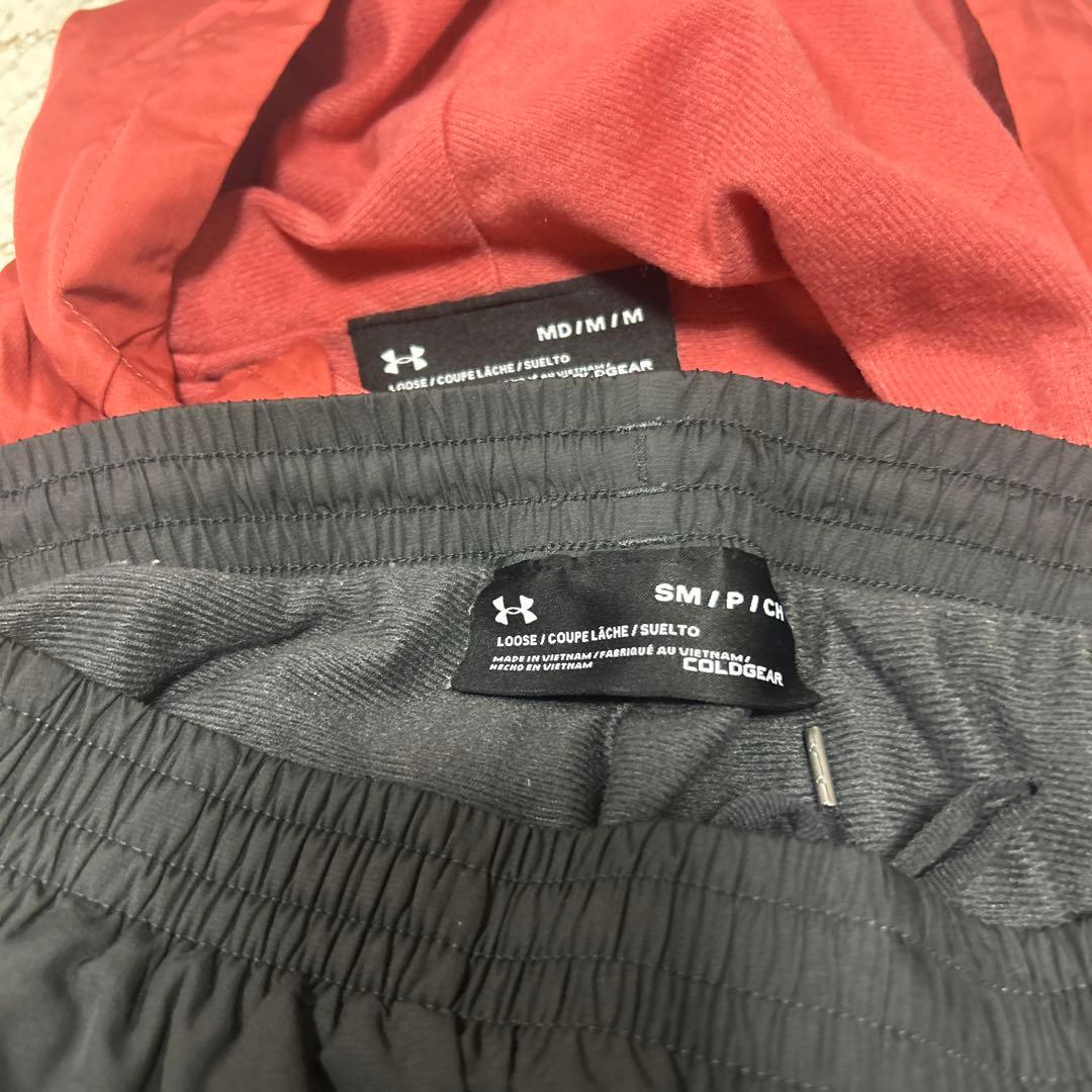 Under Armour フード付きジャケットMとパンツSセット