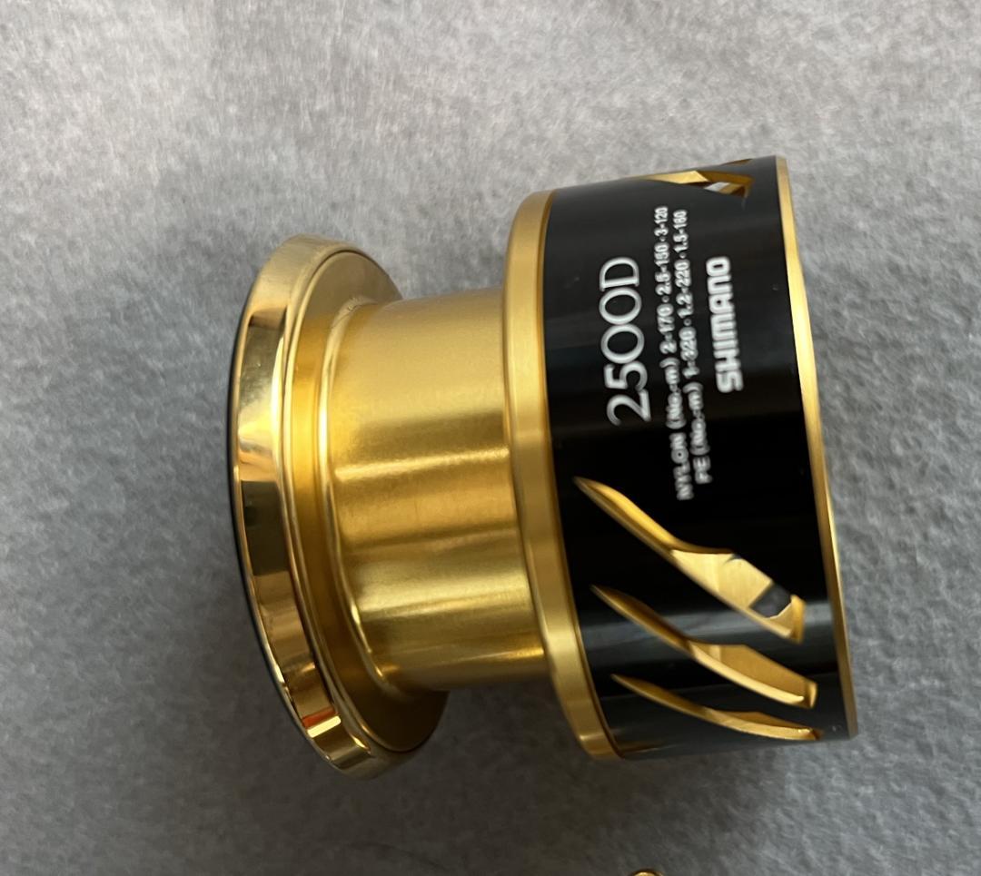 BB-X DESPINA 2500DHG リール