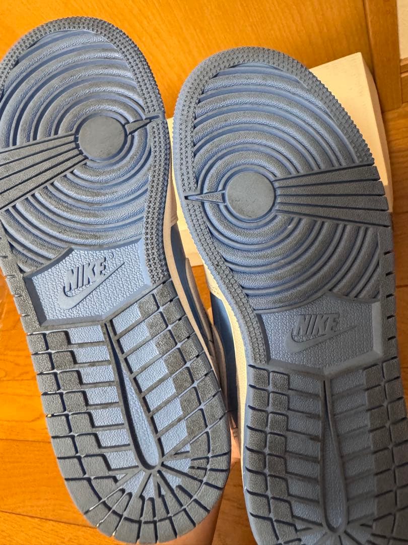 エア ジョーダン1MID SE GS KFZ3933114WHT/LGNDBL
