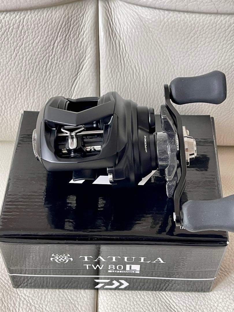 【廃盤新品未使用】ダイワ 22タトゥーラTW80L 漆黒180g軽量ザイオン②