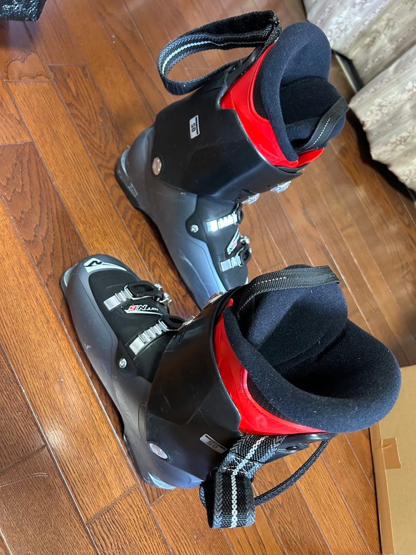 必見！使用回数少✮Nordica スキー用ブーツ 26.5サイズ