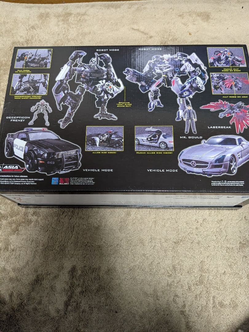 トランスフォーマー　バリケード&サウンドウェーブ　アジア限定