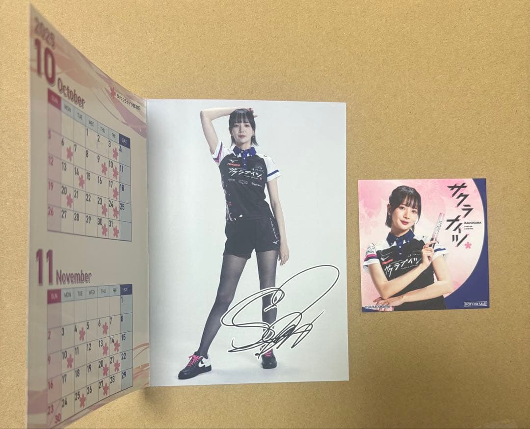 岡田紗佳　複製サイン　ステッカー　カレンダー　麻雀　mリーグ サクラナイツ　pv