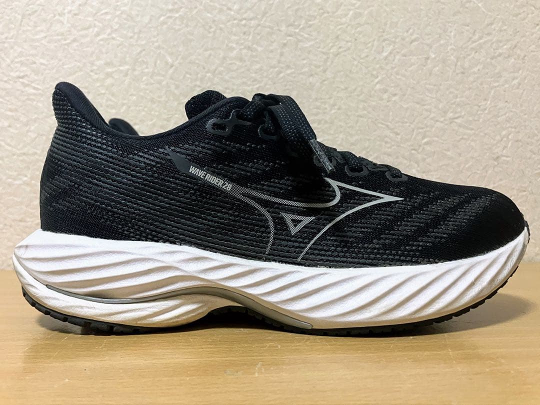 ★MIZUNO WAVE RIDER 28 ミズノ ウエーブライダー28 ★
