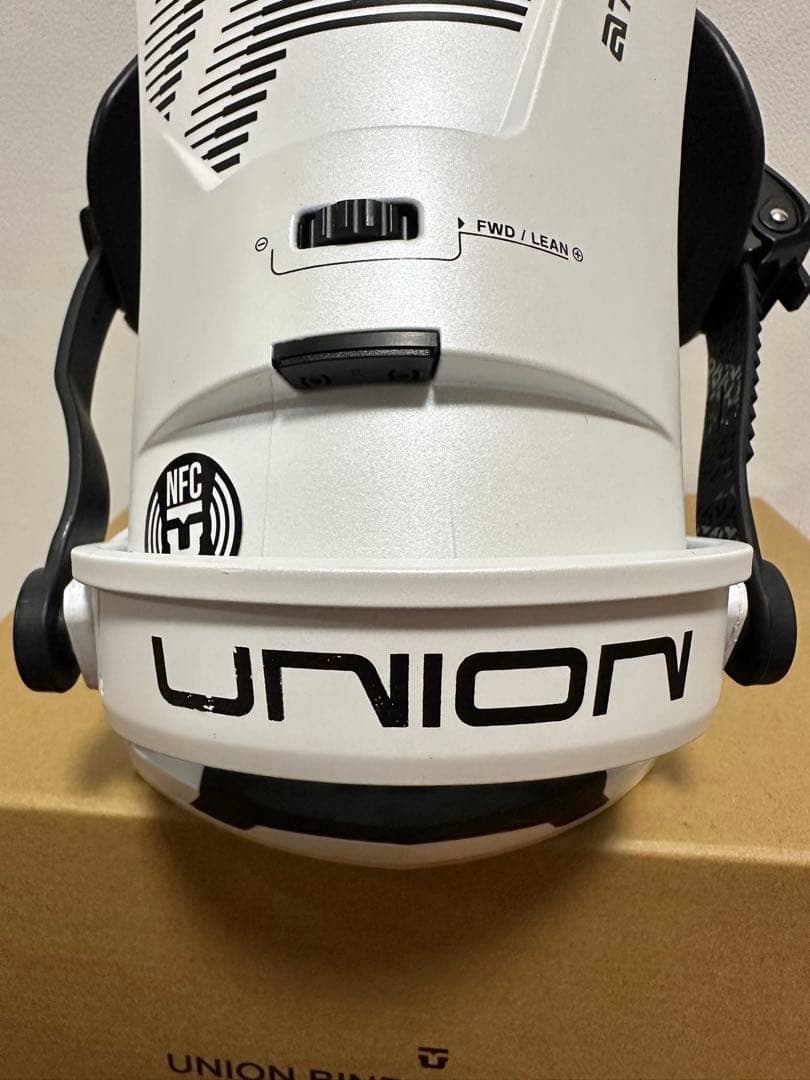 UNION ATLAS PRO メタリックホワイト Sサイズ
