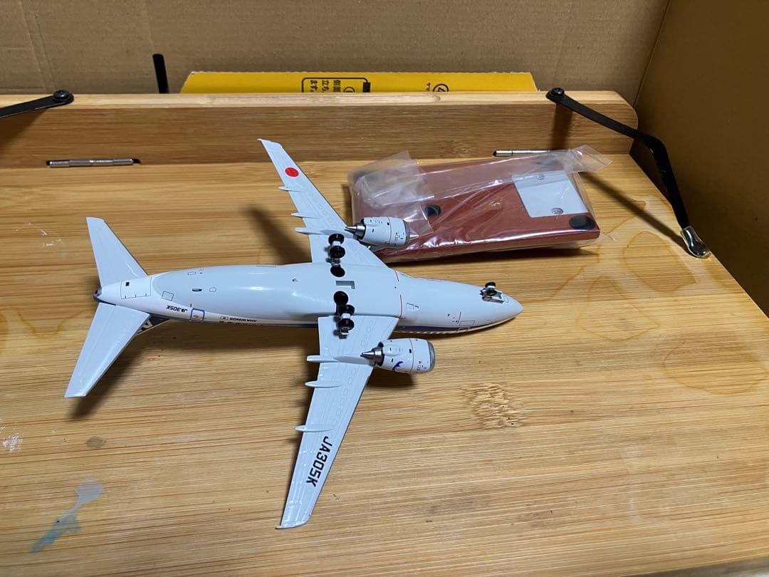 ANA Boeing 737-500 スケール1:200