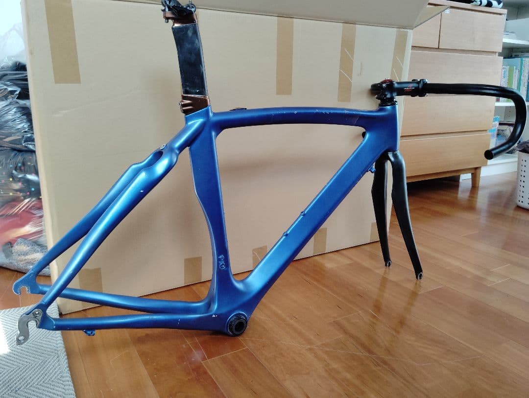 KUOTA カルマ　自家塗装　傷・欠品あり