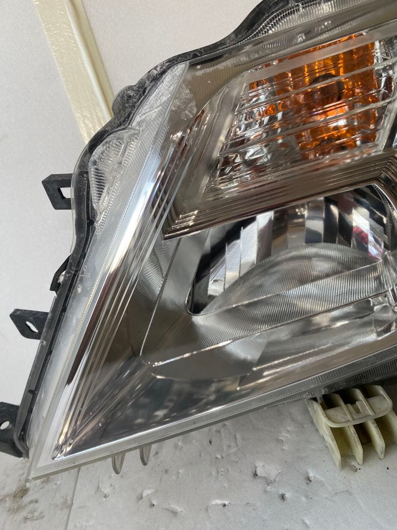 日産 セレナ C26 前期 HIDヘッドライト 左右セット
