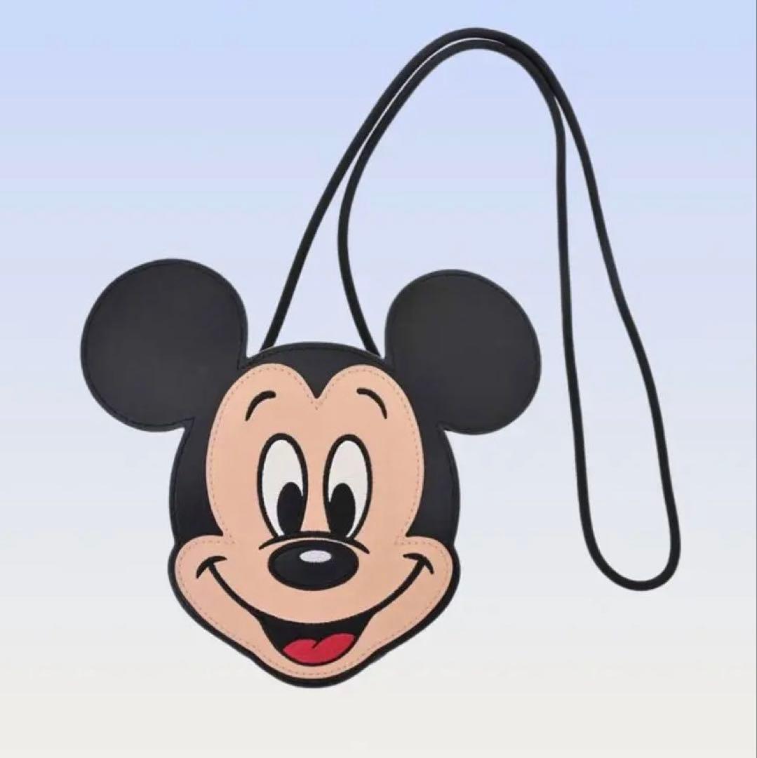 ディズニーストア　ミッキー　フェイスポシェット