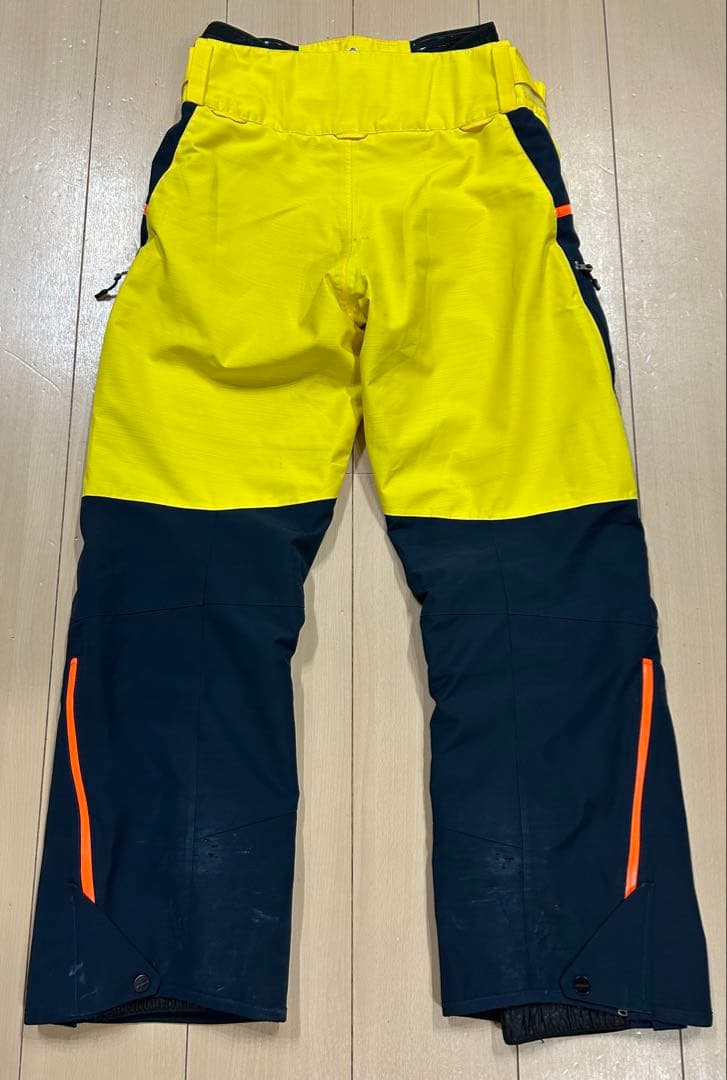 フェニックス phenix スキーウェア　上下セット　Mサイズ