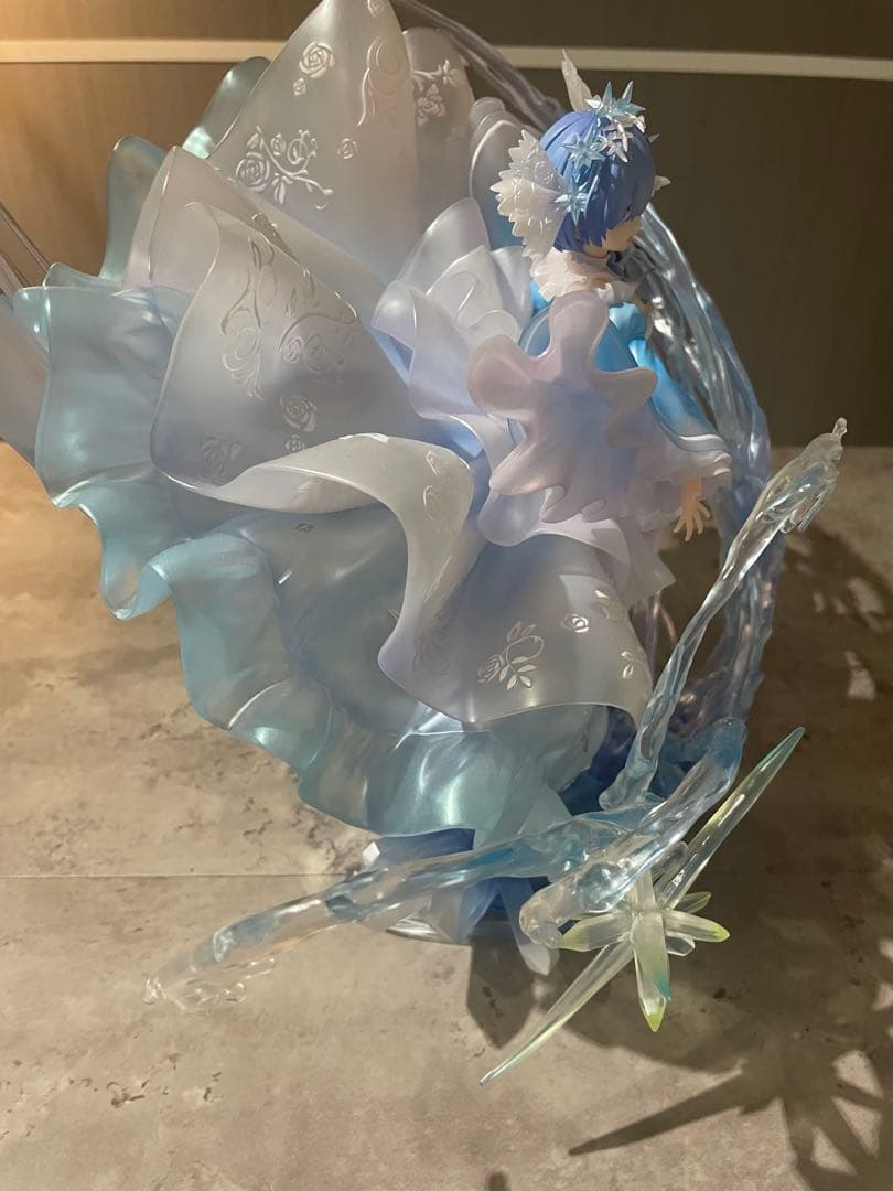 リゼロ　レム　クリスタルドレス1/7フィギュア　渋スク