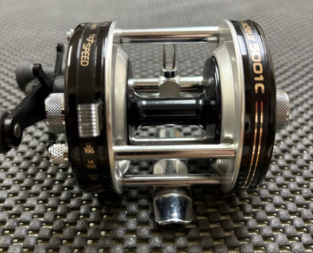 アブガルシア アンバサダー 5001C 左ハンドル Abu Garcia