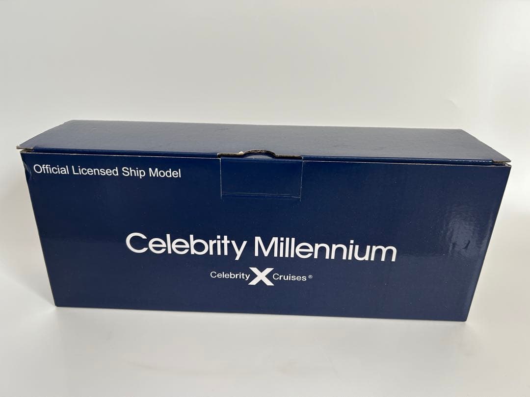 Celebrity Millennium 船模型 約25cm