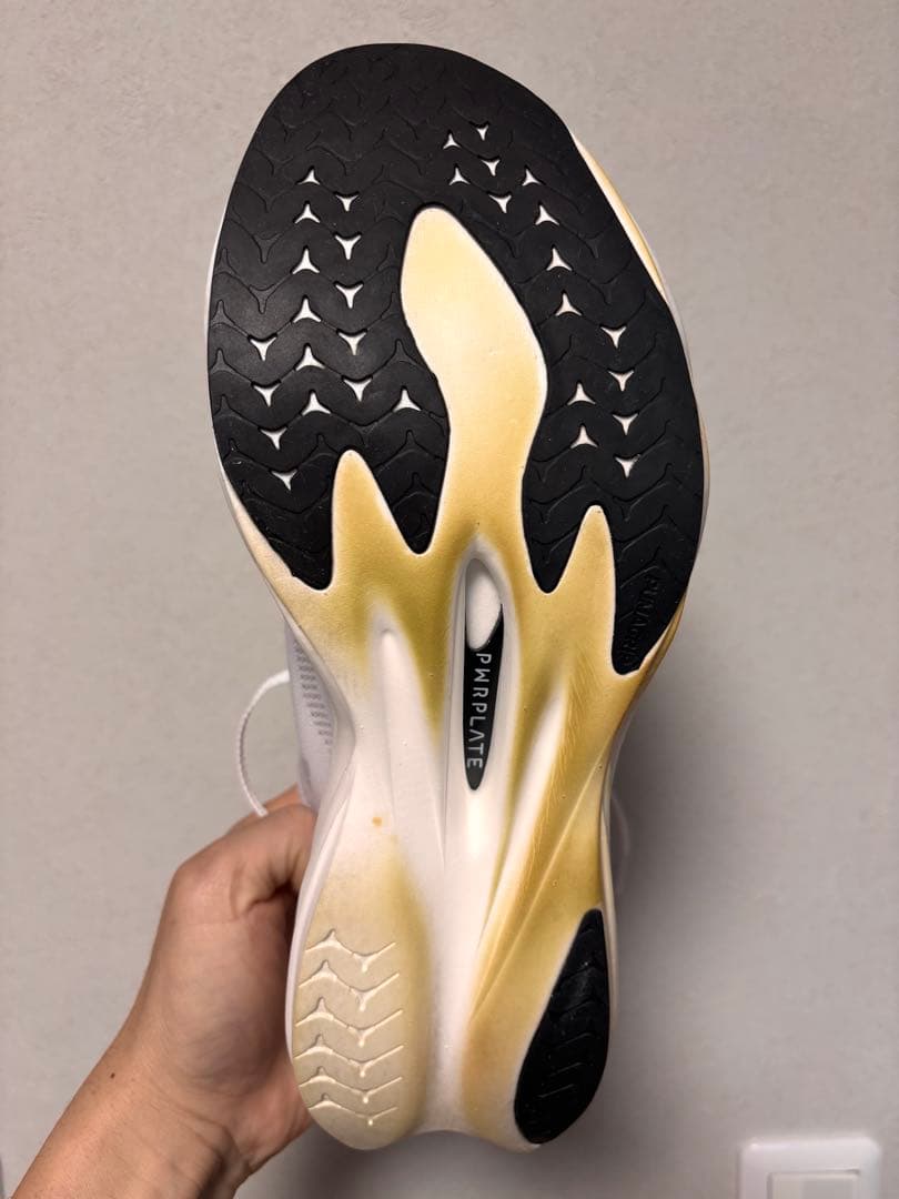 【美品】PUMA ディヴィエイトニトロエリート4 27.5cm 走行20km