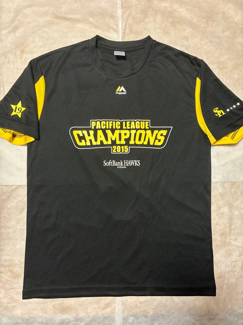 福岡ソフトバンクホークス 2015パリーグ優勝Tシャツ 柳田悠岐 トリプルスリー