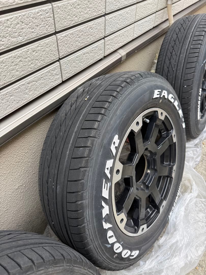 ハイエース 16インチ タイヤホイールセット