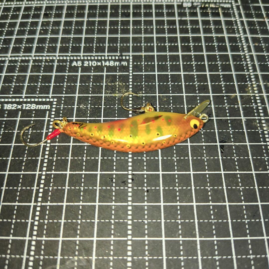 ハンドメイド　ミノー　約２グラム