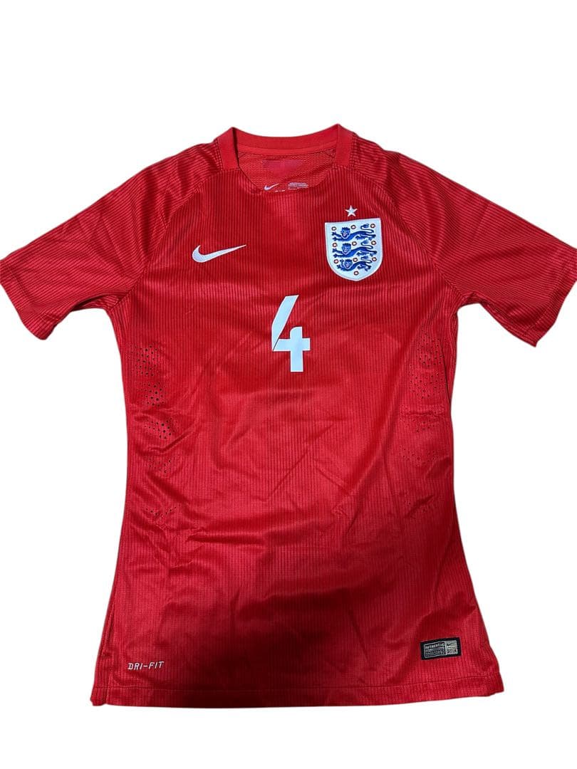 【美品】NIKEイングランド代表ユニフォーム 2014年W杯モデルジェラード4番