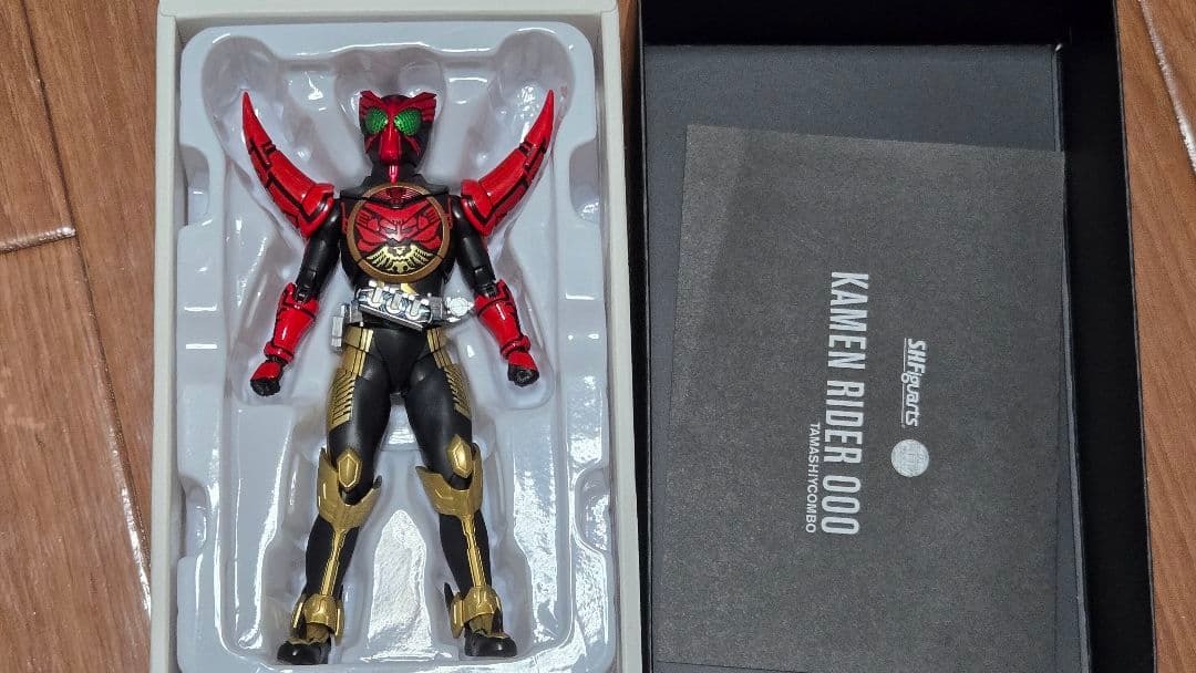 S.H.フィギュアーツ　真骨彫製法 仮面ライダーオーズ　タマシーコンボ