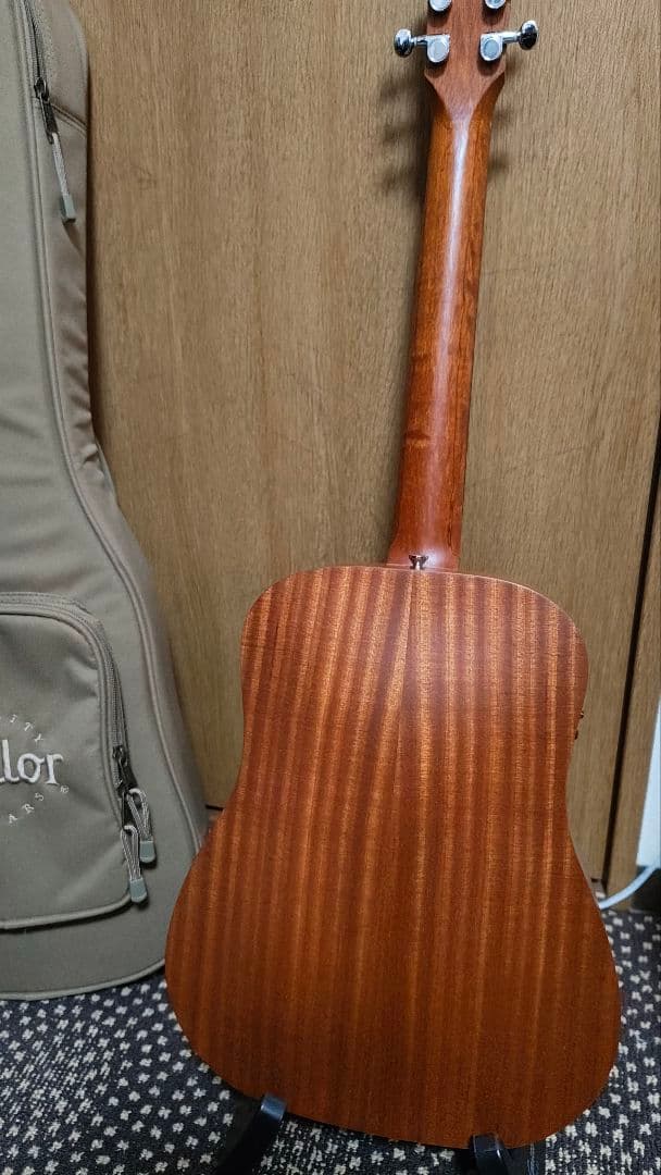 Taylor Baby Taylor BT2e エレアコミニギター 純正ケース付
