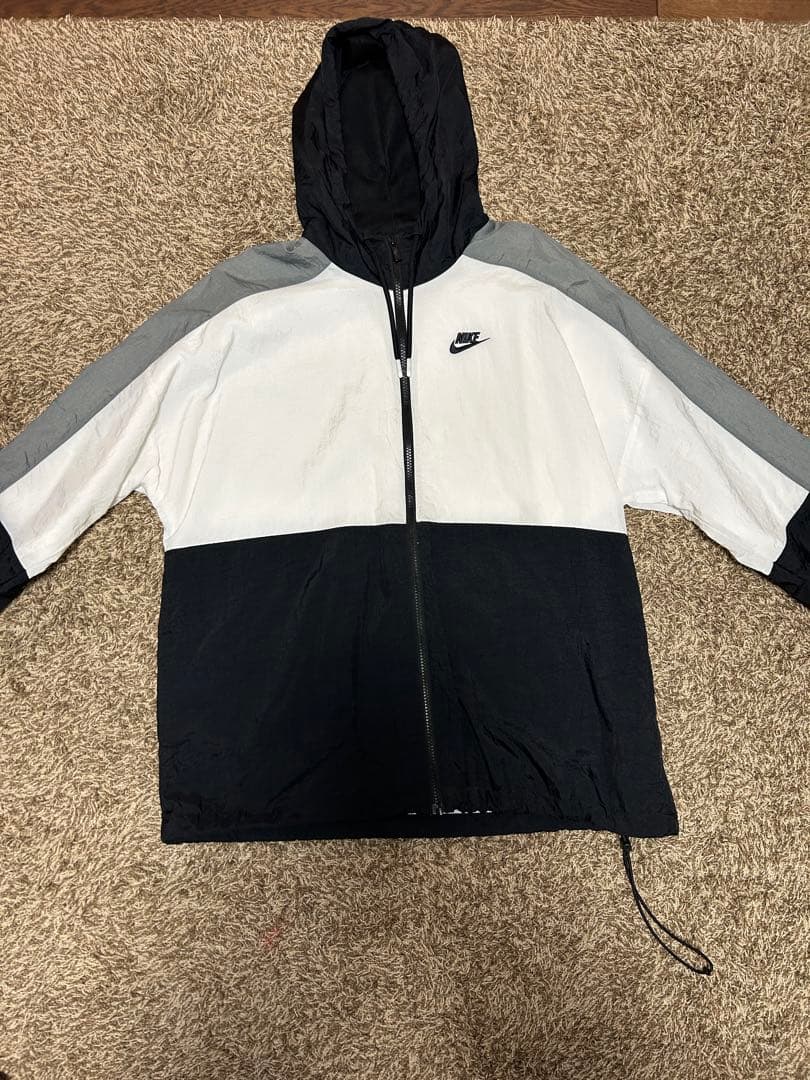 Nike ナイキ　ナイロンセットアップ　上XLサイズ下Mサイズ