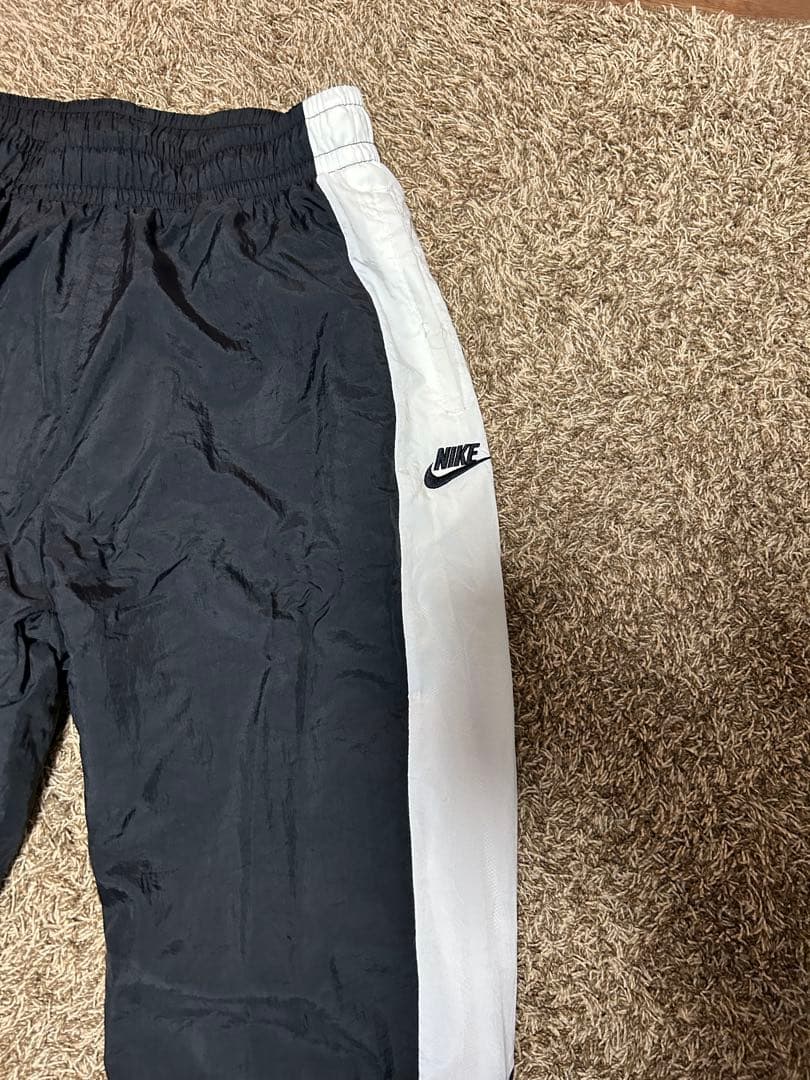 Nike ナイキ　ナイロンセットアップ　上XLサイズ下Mサイズ