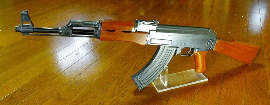 東京マルイ AK47 社外製バッテリー＆充電器付きフルセット