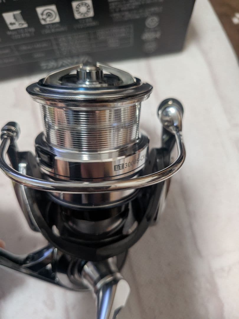 DAIWA EXIST LT3000S-CXH スピニングリール