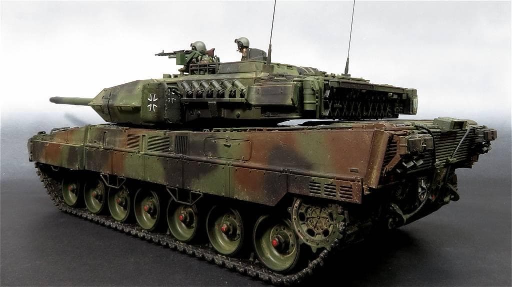 1/35 LEOPARD2 A7V 完成品