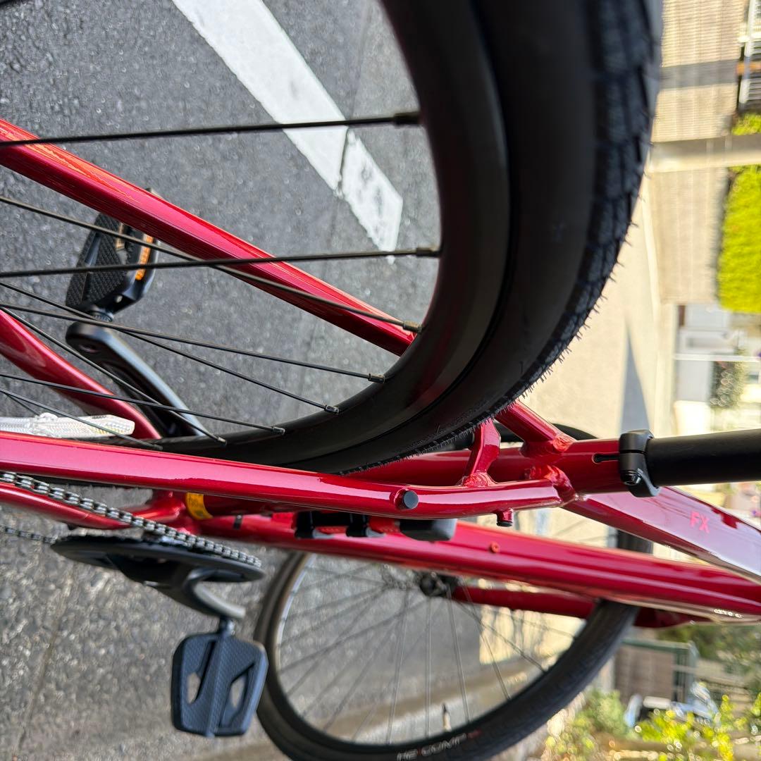 新品同様TREK FX3 GEN4 Mサイズ トレック クリムゾン クロスバイク