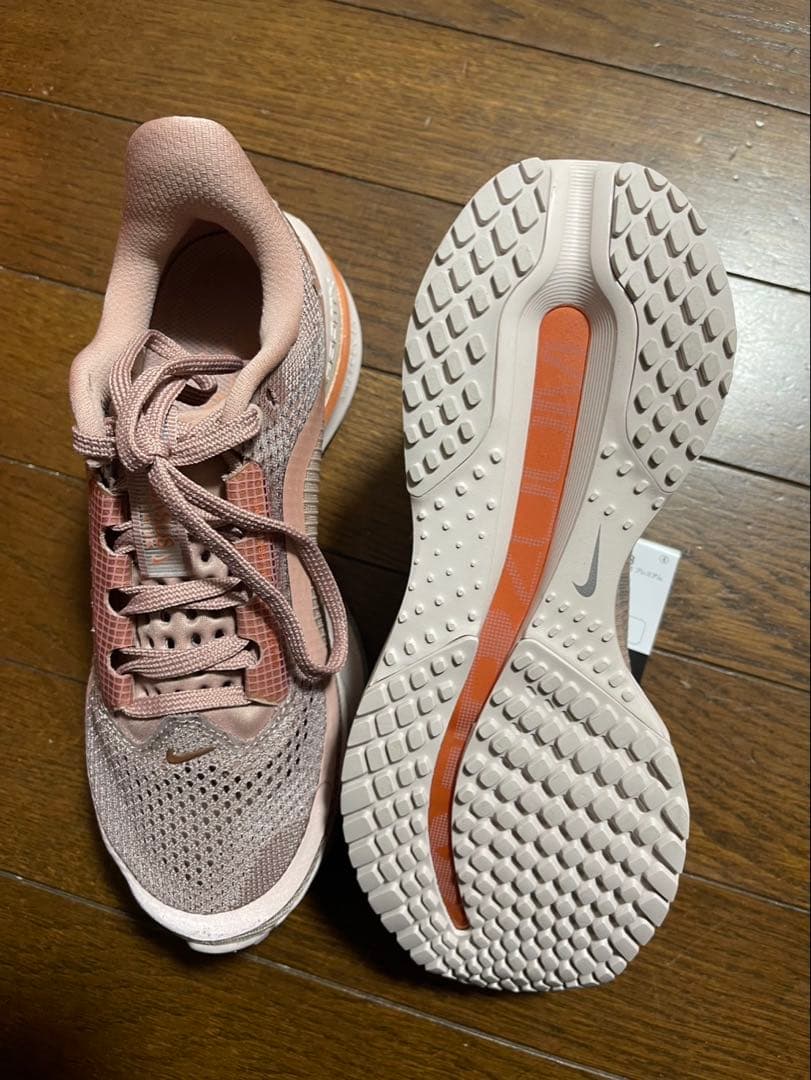 新品未使用]Nikeナイキ　ウィメンズペガサスプレミアム　23cm