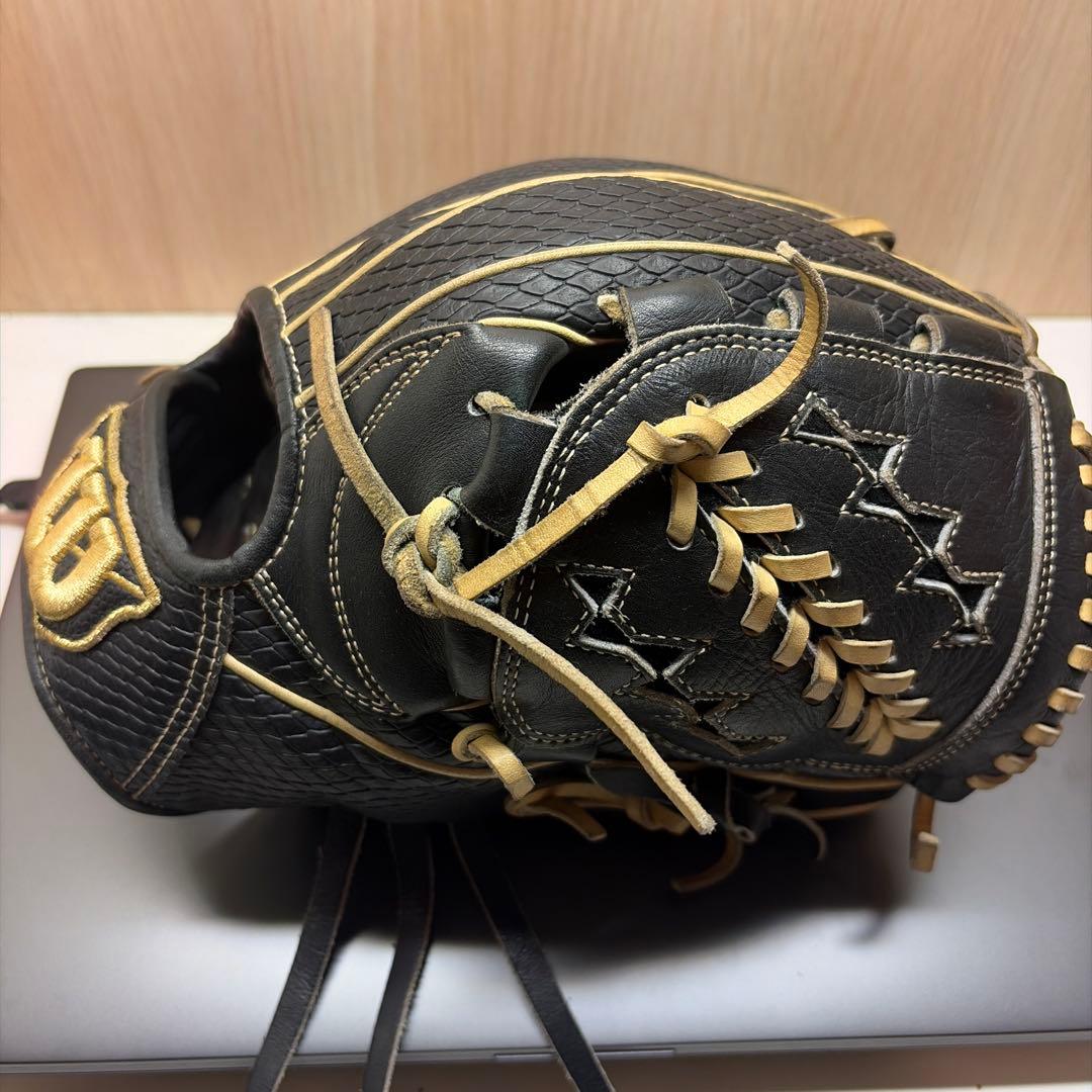 Wilson 硬式グローブ 黒/金 ストライプデザイン オーダー