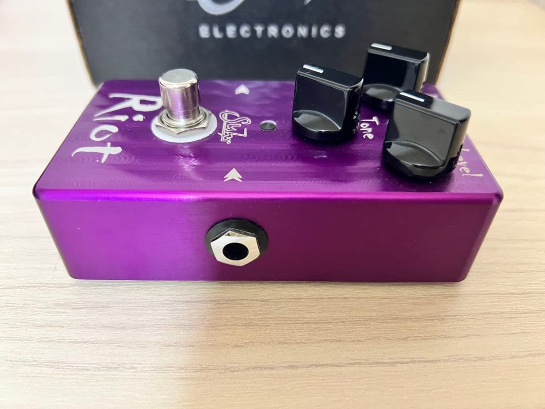 Suhr Riot 正規輸入品