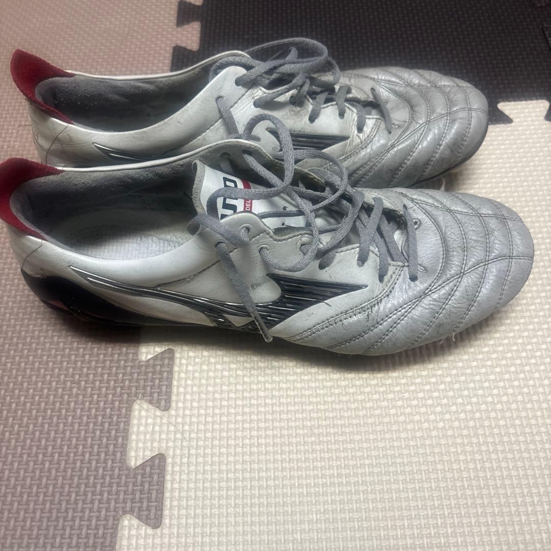 Mizuno モレリア