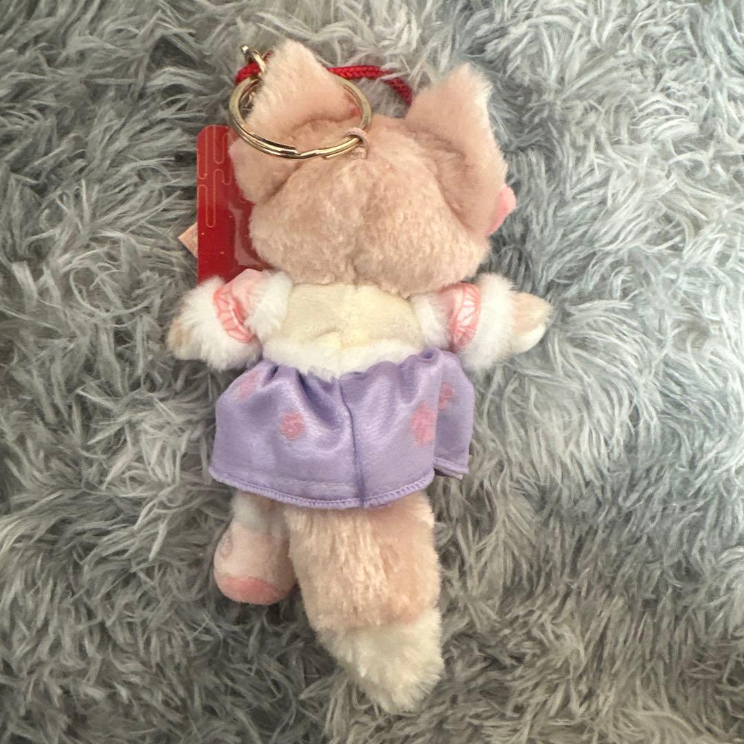 香港ディズニー限定　リーナベルぬいぐるみバッジ　大人気　希少品　ダッフィーバッジ