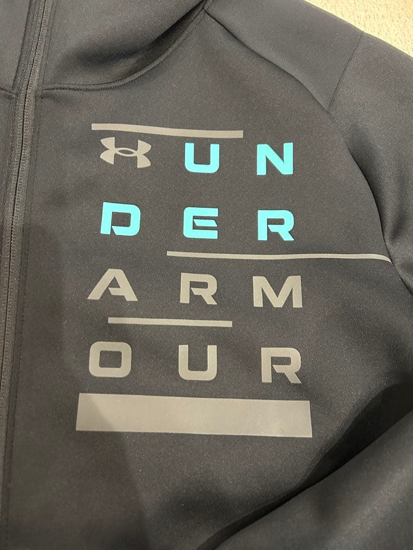 【美品】UNDER ARMOUR UAハイブリッド ニットジャケット