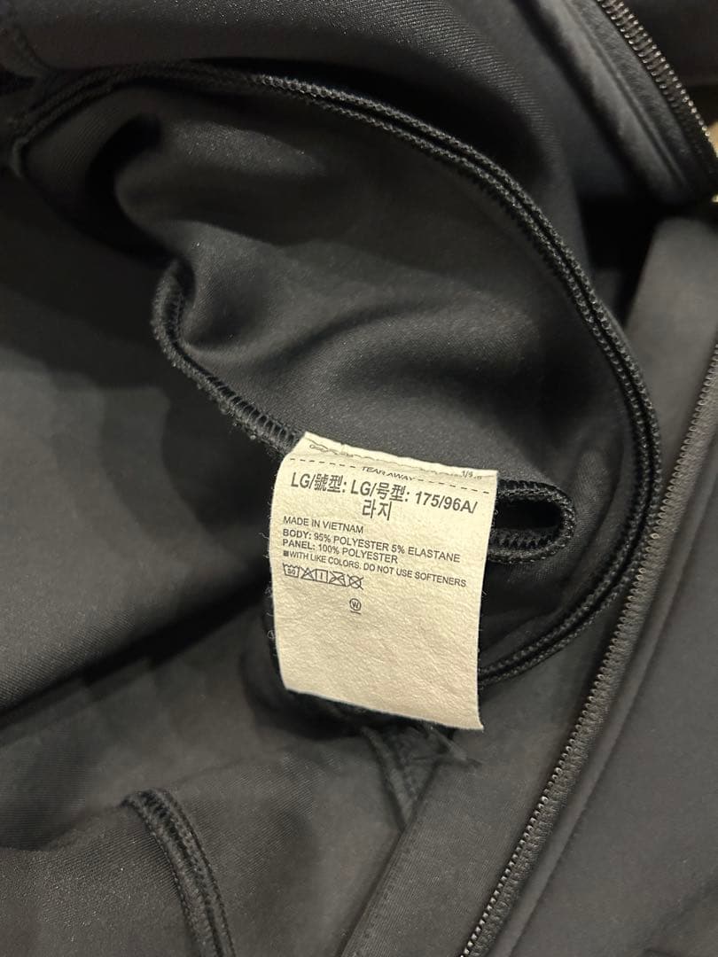 【美品】UNDER ARMOUR UAハイブリッド ニットジャケット