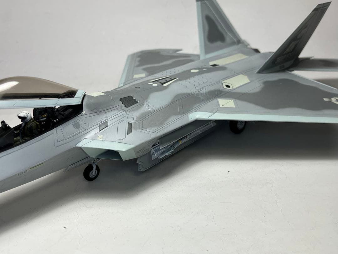 ハセガワ 1/48 F-22 （完成品）