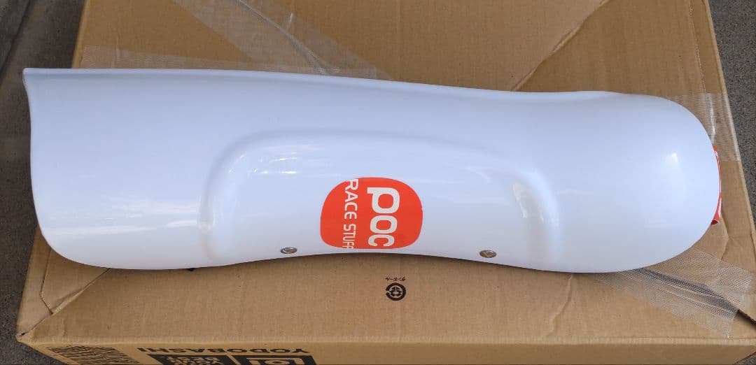 使用保管品 POC ポック レガース　シンガード