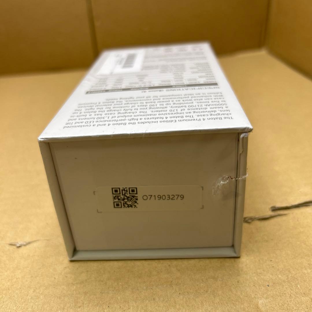 紋*吉様 OLIGHT Baton 4 Kitフラッシュライト 1300ルーメン