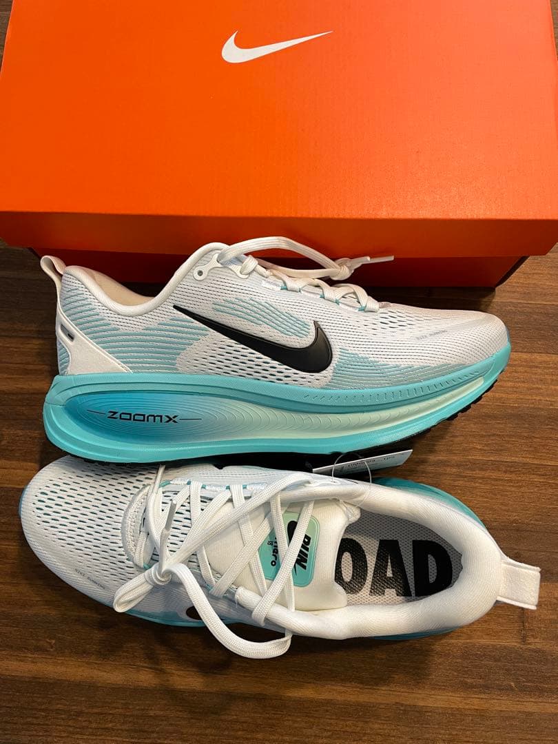 【新品未使用】NIKE VOMERO 18 メンズ27cm ボメロ18