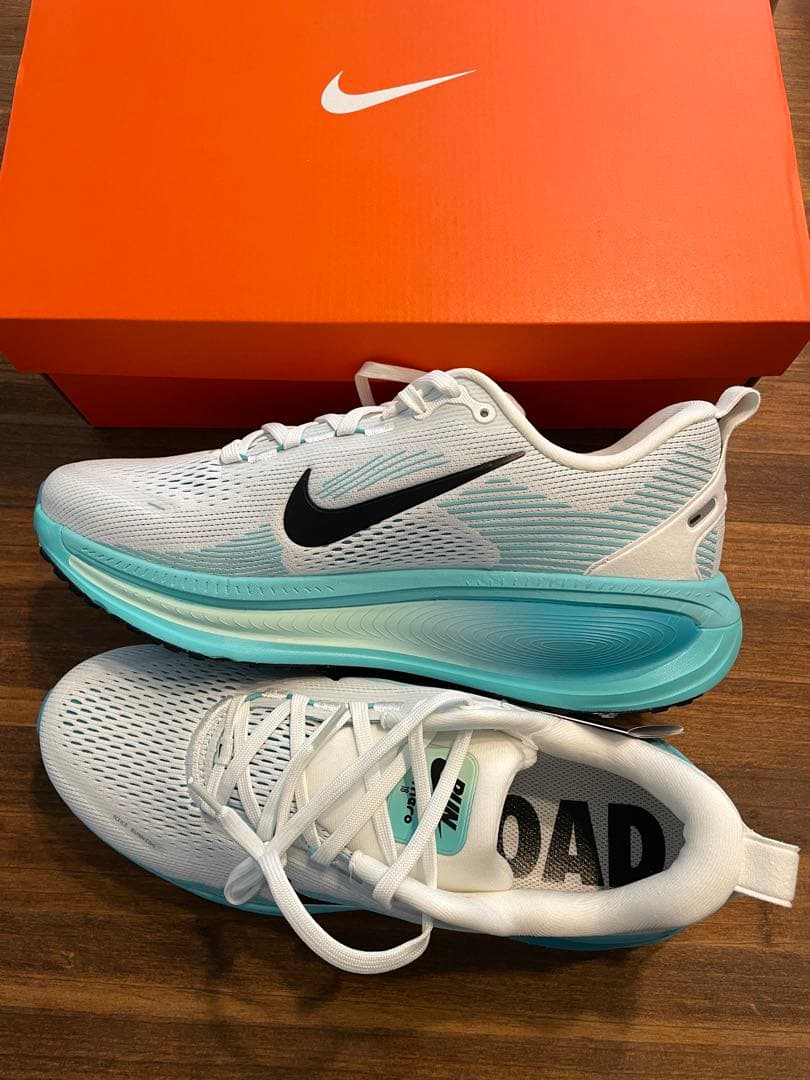 【新品未使用】NIKE VOMERO 18 メンズ27cm ボメロ18