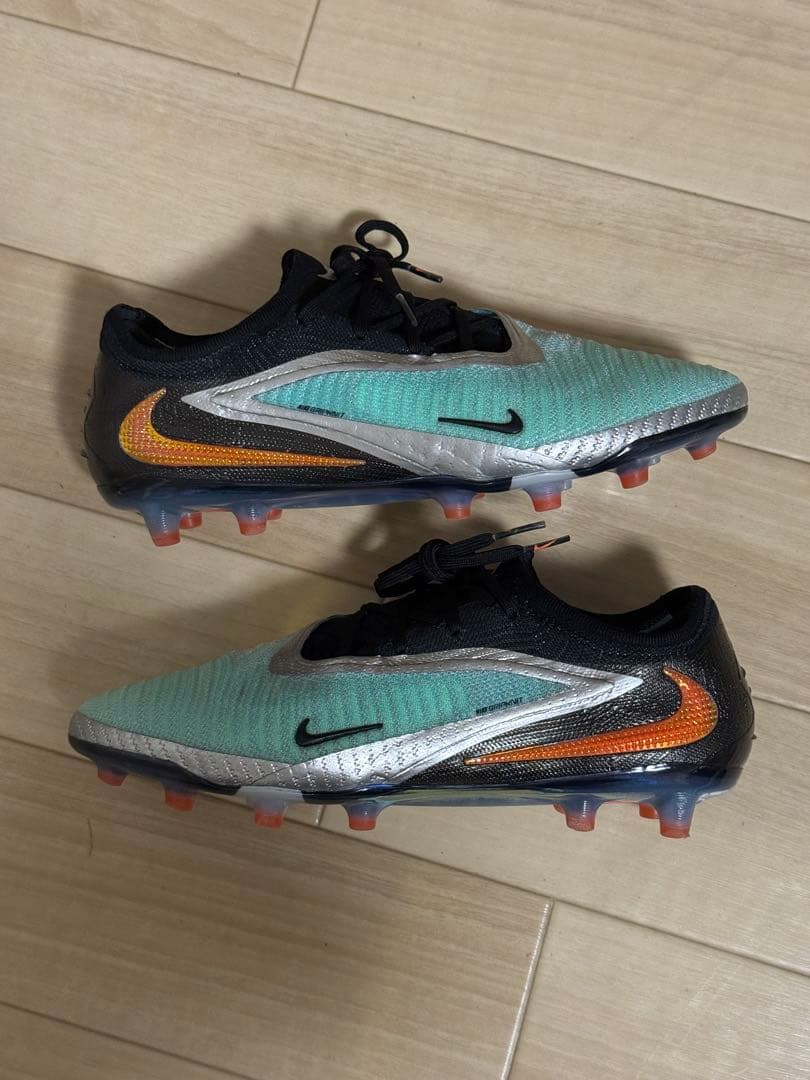 Nike ファントム 6 LOW エリート LE AG PRO 25.5