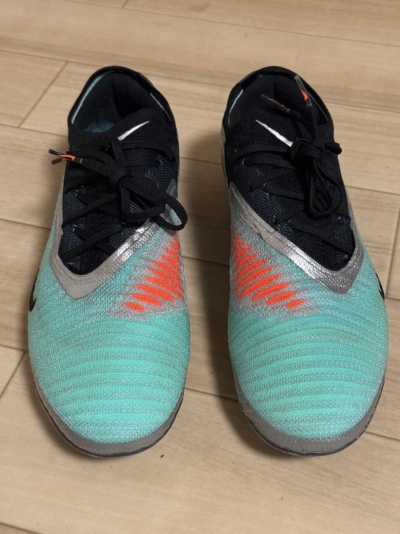 Nike ファントム 6 LOW エリート LE AG PRO 25.5