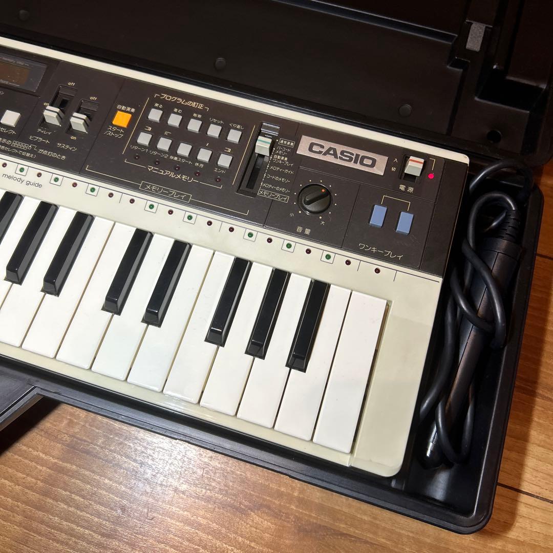 カシオ　シンセサイザー　キーボード CASIO Casiotone MT-70