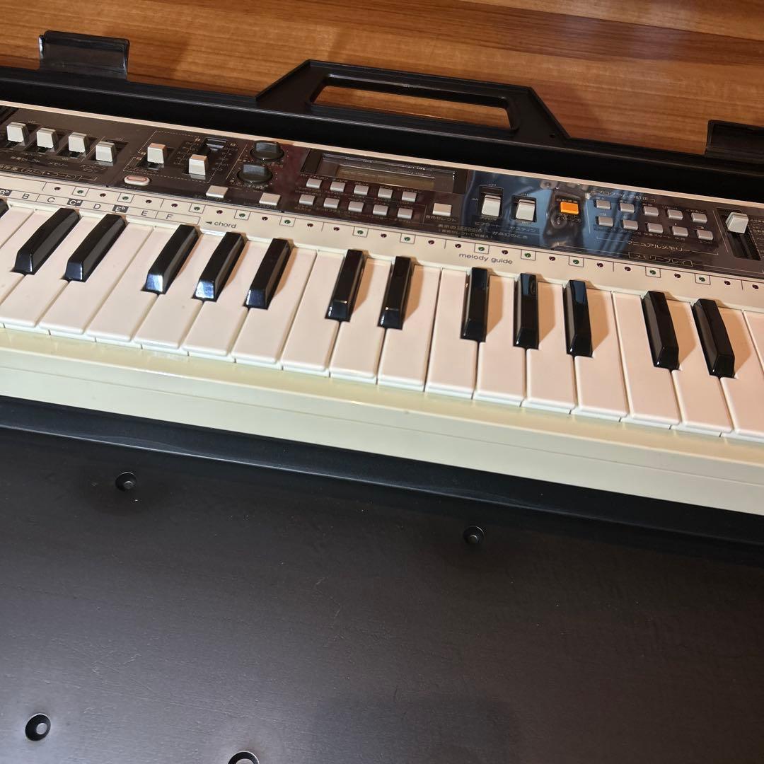 カシオ　シンセサイザー　キーボード CASIO Casiotone MT-70